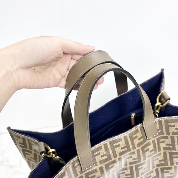 Fendi - Picture 3 of 14